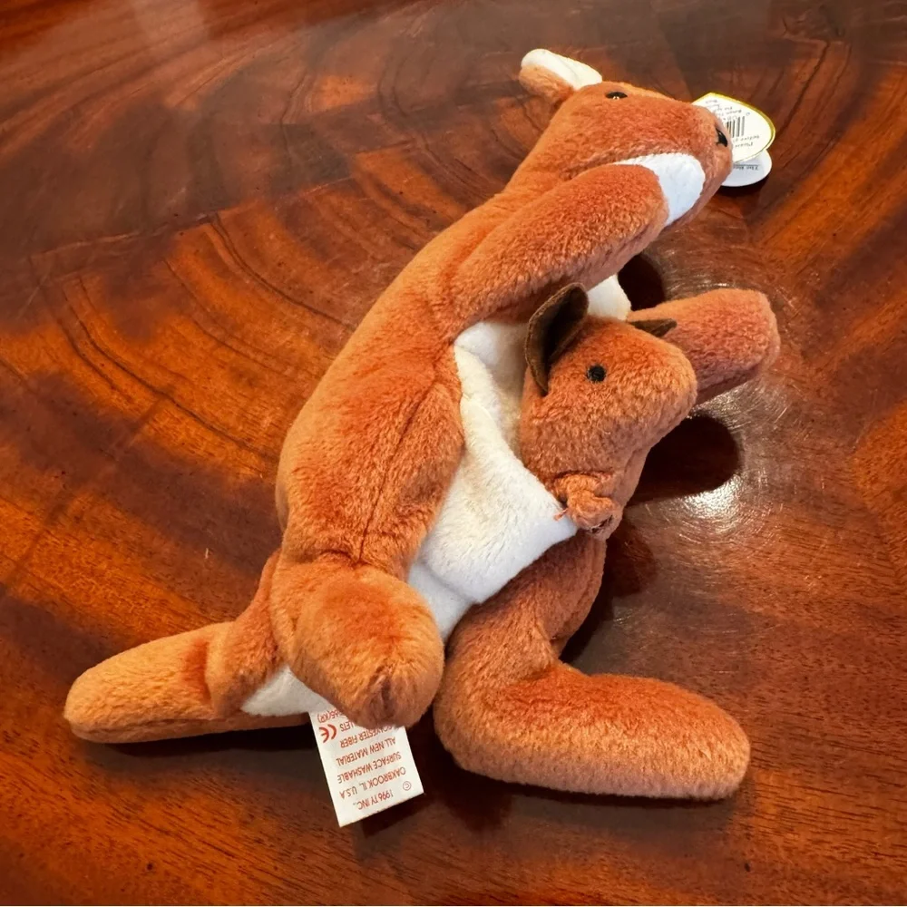 Vintage Ty Beanie Baby Pouch Kangaroo Joey PVC 5th Gen Tags